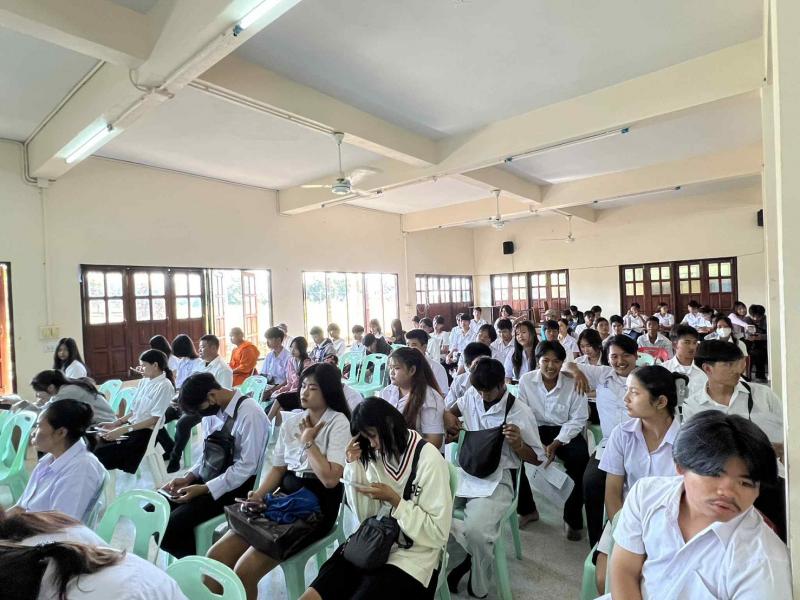 12. โครงการมอบใบประกาศนียบัตรผู้สำเร็จการศึกษา ประจำภาคเรียนที่ 1 ปีการศึกษา 2568